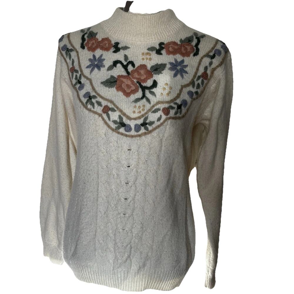 Alfred Dunner Vtg Cable Knit Pastel Floral Embroidered Pullover Sweater Small